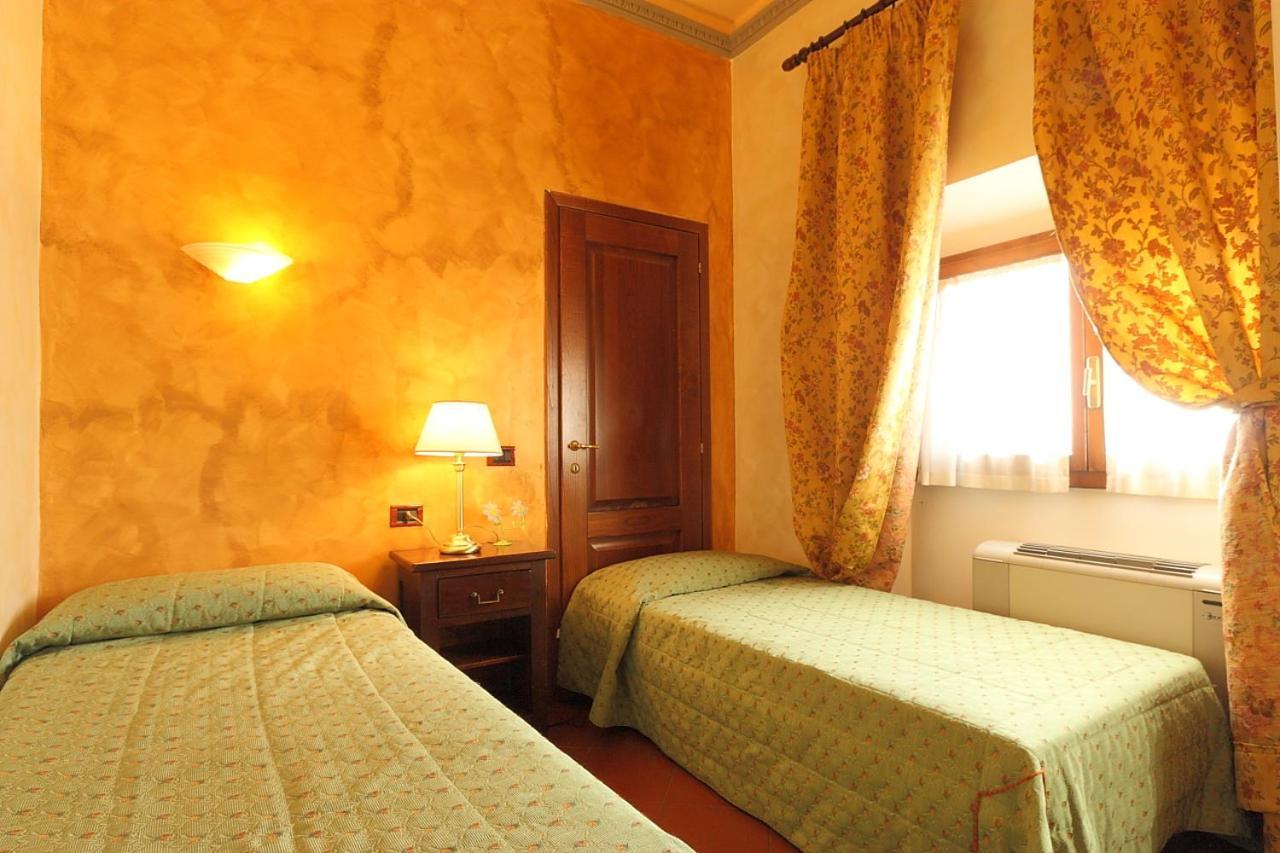 B&B Hotel Delle Tele Florenz Exterior foto